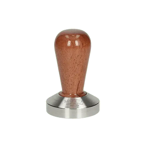 Tamper Motta 58mm de madera Bubinga, diseño elegante para baristas.