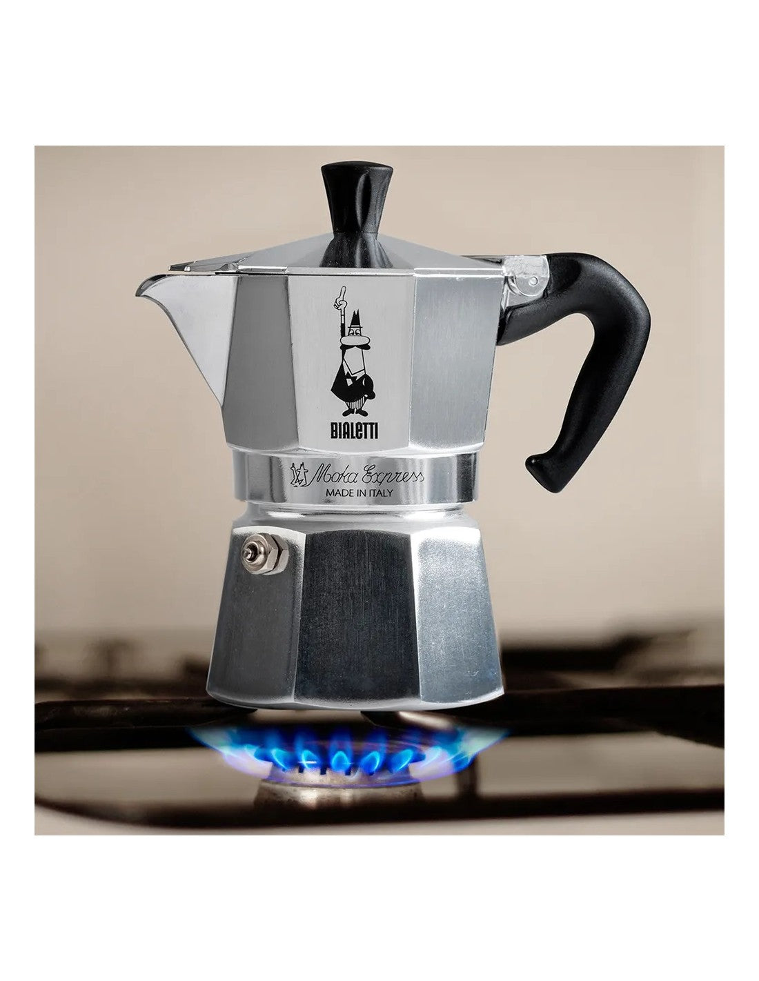 Bialetti – Italian Coffee Maker – Moka Express 3-Cup