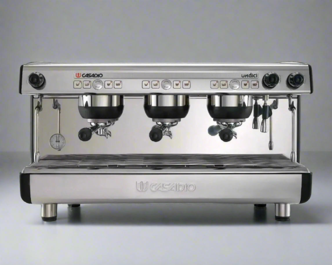 Cafetera profesional Casadio Undici A3 frontal