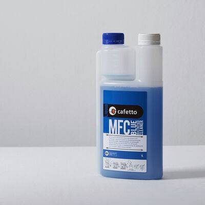 Botella de limpiador Cafetto MFC Azul 1L para mantenimiento de cafeteras y boquillas.