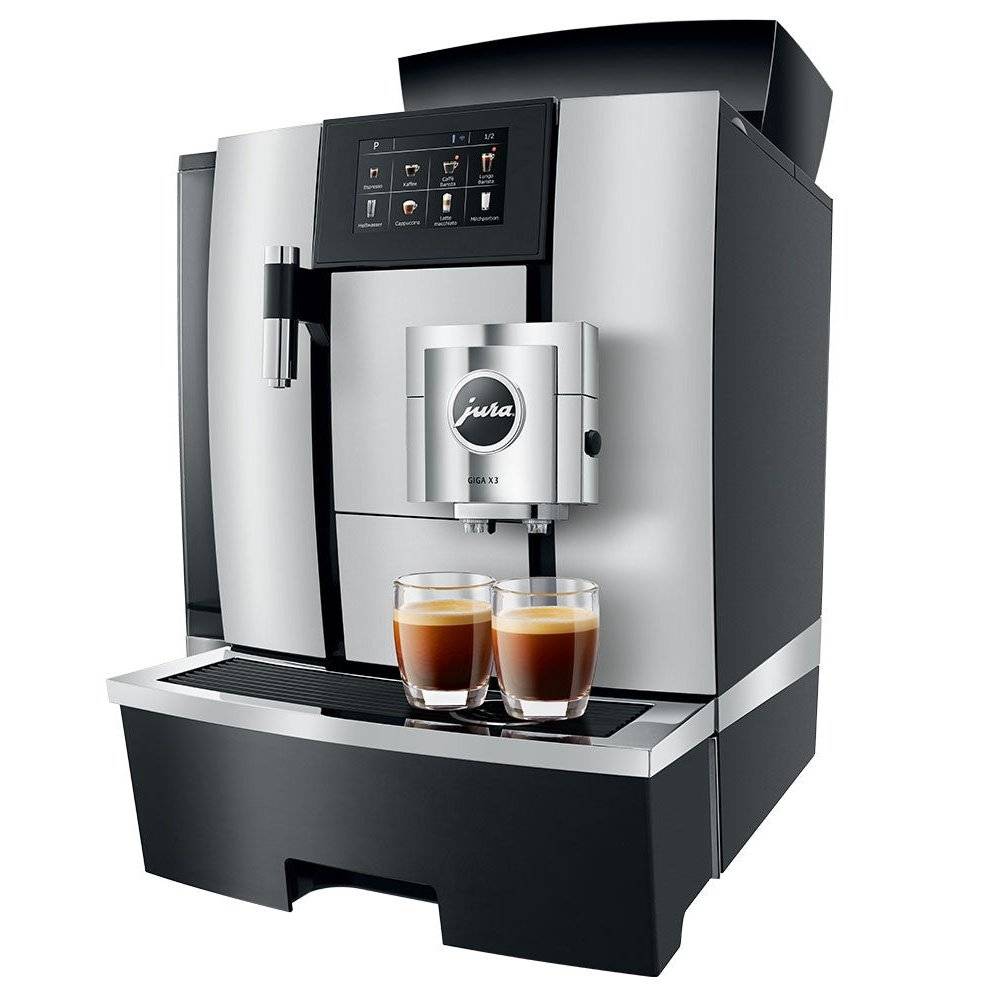 Cafetera Jura GIGA X3 Aluminium con dos tazas de café listas para servir.