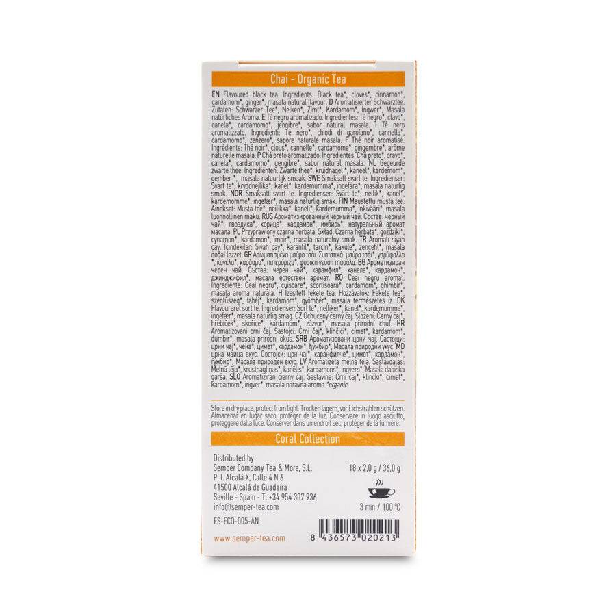 Parte trasera de la caja de Semper Tea Chai con ingredientes y detalles.